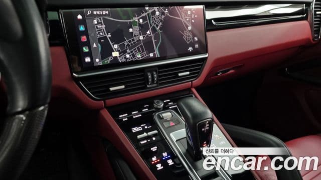 Porsche Cayenne 2022 — Şəkil 10/20