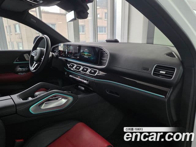 Mercedes-Benz GLE-Class 2023 — Photo 8/17