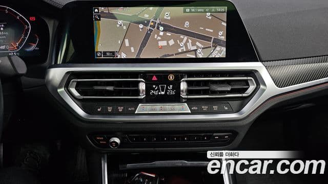 BMW 3 Series 2022 — ფოტო 13/20