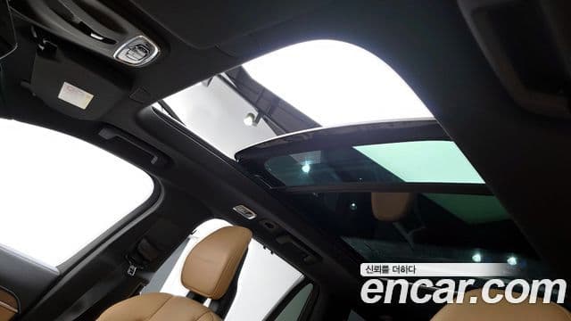 Volvo XC90 2018 — ფოტო 19/20