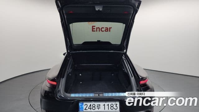 Porsche Panamera 2024 — ფოტო 19/20
