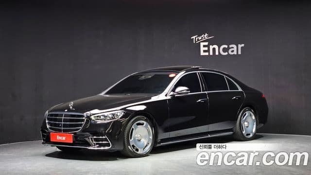 Mercedes-Benz S-Class 2023 — Photo 2/20