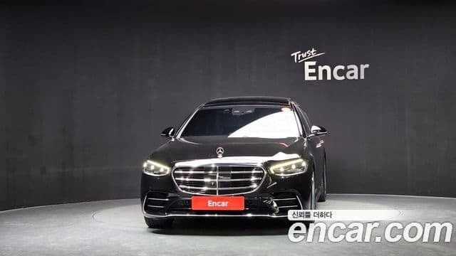 Mercedes-Benz S-Class 2023 — Photo 14/20