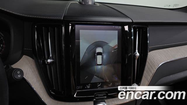 Volvo XC60 2020 — Şəkil 15/20