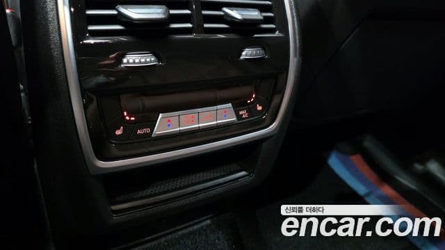 BMW X6 2021 — ფოტო 17/20