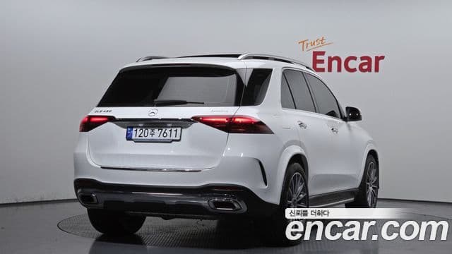 Mercedes-Benz GLE-Class 2024 — Şəkil 1/20