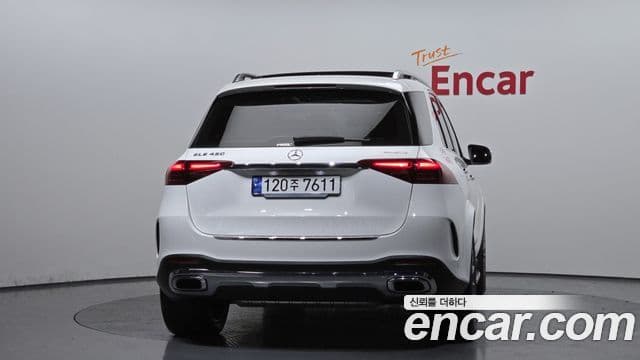 Mercedes-Benz GLE-Class 2024 — Şəkil 3/20