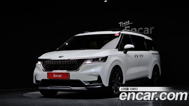Kia Carnival 2021 — ფოტო 1/20