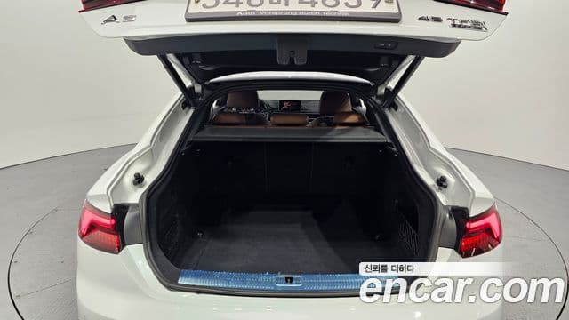 Audi A5 2019 — Photo 2/20