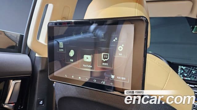 Kia Carnival 2020 — ფოტო 18/20