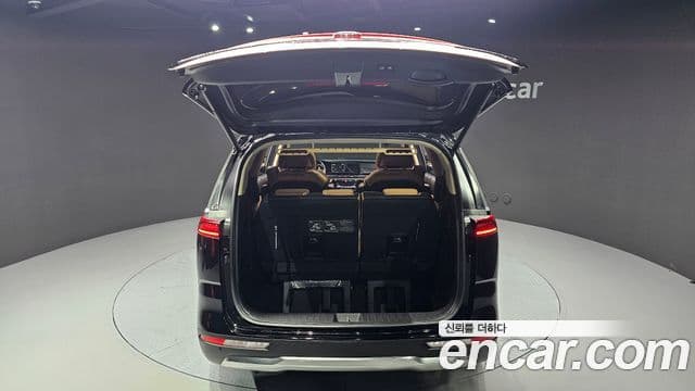 Kia Carnival 2020 — фото 20 из 20