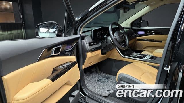 Kia Carnival 2023 — Şəkil 11/20