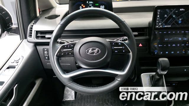 Hyundai Staria 2021 — Фото 13/20
