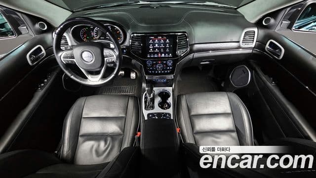 Jeep Grand Cherokee 2020 — фото 7 из 20