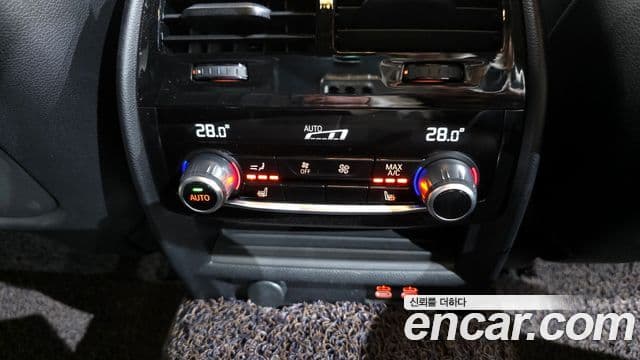BMW 5 Series 2021 — Şəkil 19/20
