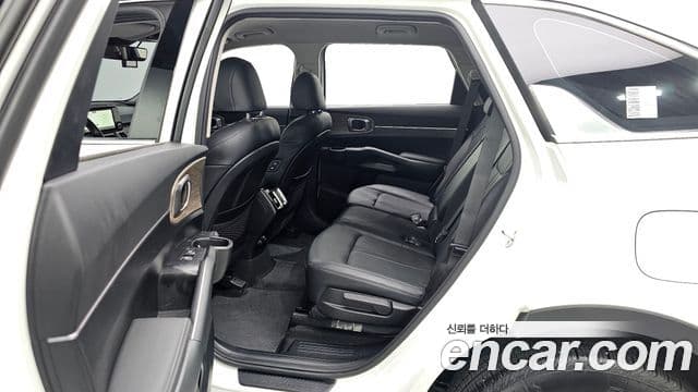 Kia Sorento 2021 — фото 12 из 20