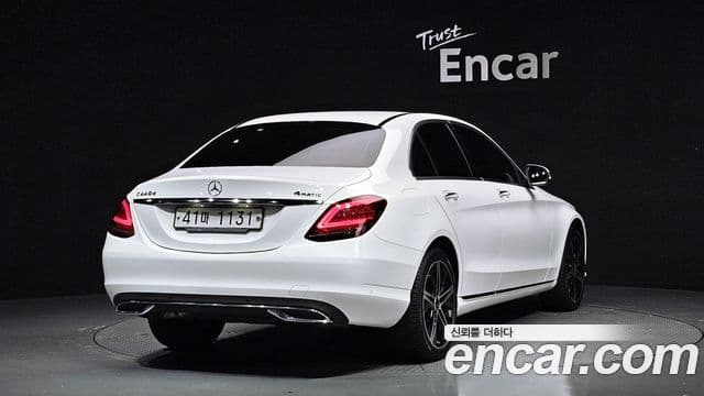 Mercedes-Benz C-Class 2019 — Şəkil 2/20