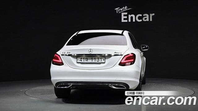 Mercedes-Benz C-Class 2019 — фото 4 из 20