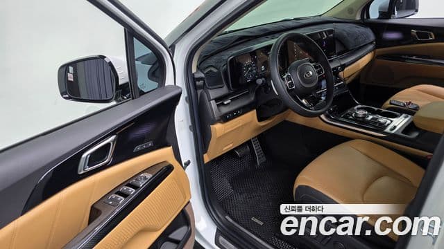 Kia Carnival 2021 — Фото 11/20