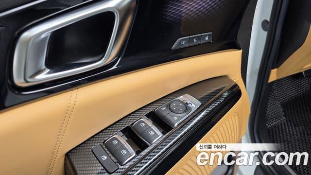 Kia Carnival 2021 — Фото 12/20