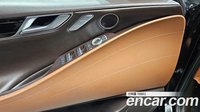 Genesis Electrified G80 2021 — фото 17 из 20