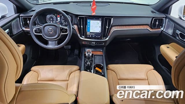 Volvo S60 2022 — ფოტო 6/20