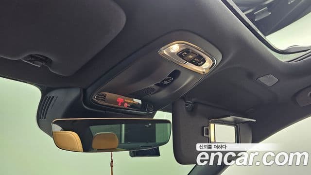 Volvo S60 2022 — ფოტო 13/20
