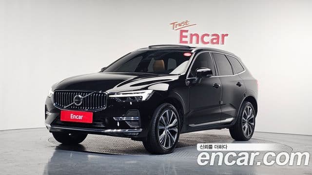 Volvo XC60 2021 — ფოტო 9/20