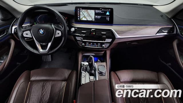 BMW 5 Series 2023 — Şəkil 7/20