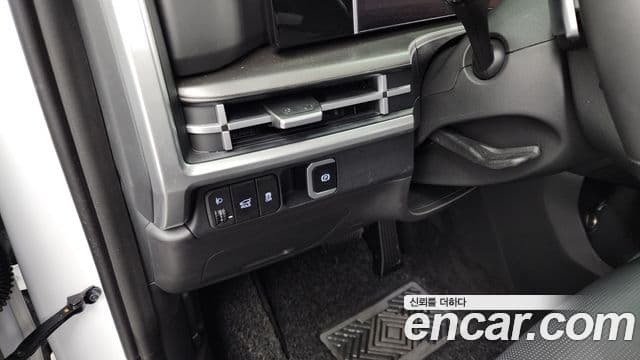 Hyundai Santa Fe 2023 — фото 18 из 20