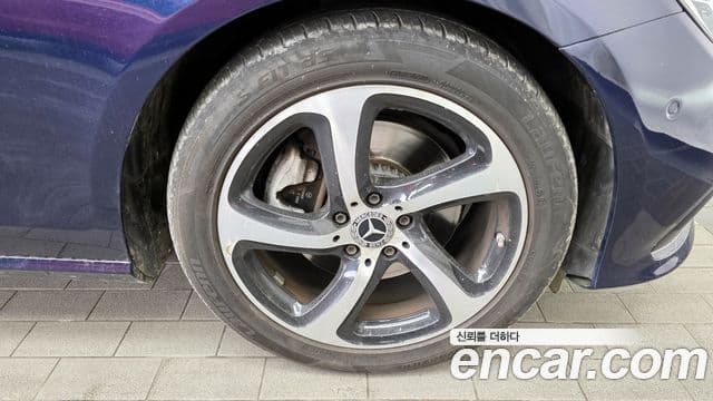 Mercedes-Benz E-Class 2021 — Şəkil 5/20