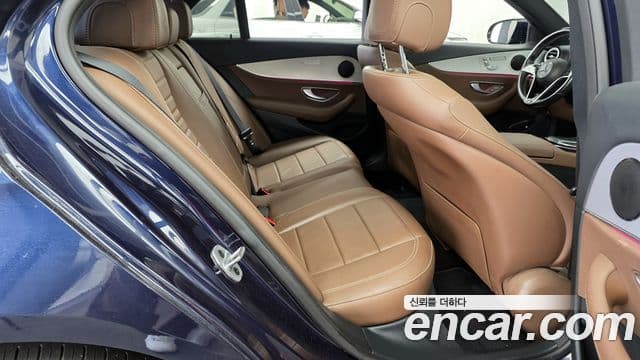 Mercedes-Benz E-Class 2021 — Şəkil 12/20