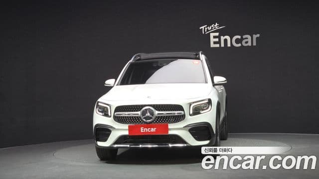 Mercedes-Benz GLB-Class 2021 — ფოტო 3/20
