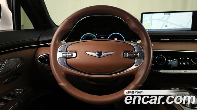 Genesis GV70 2022 — ფოტო 13/20