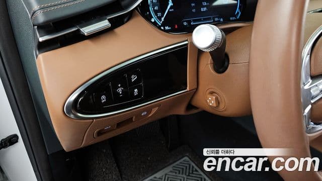 Genesis GV70 2022 — ფოტო 18/20