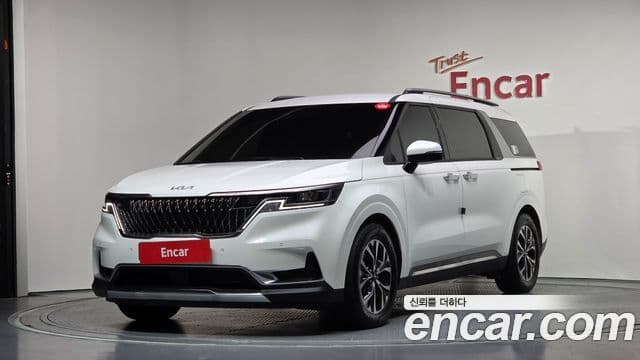 Kia Carnival 2022 — Фото 1/20