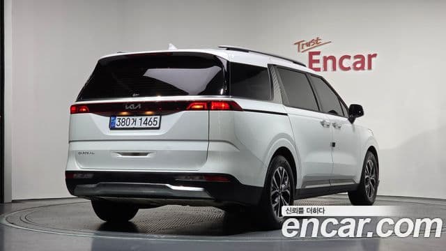 Kia Carnival 2022 — Фото 2/20