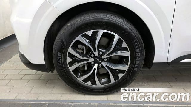 Kia Carnival 2022 — Фото 5/20