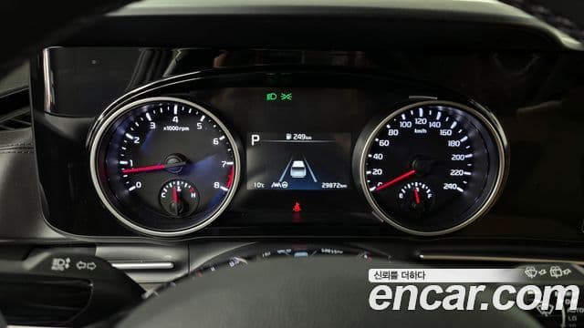 Kia Carnival 2022 — Фото 8/20