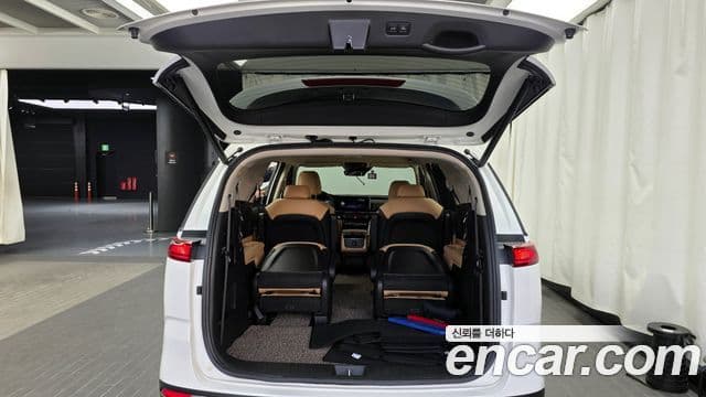 Kia Carnival 2022 — Фото 20/20