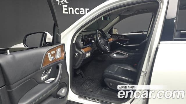 Mercedes-Benz GLE-Class 2019 — ფოტო 10/20
