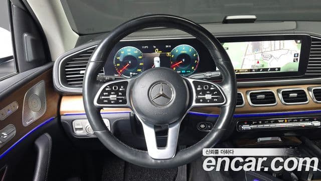 Mercedes-Benz GLE-Class 2019 — Photo 7/20