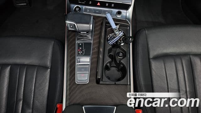 Audi A6 2022 — Şəkil 12/20