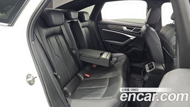 Audi A6 2022 — Şəkil 19/20