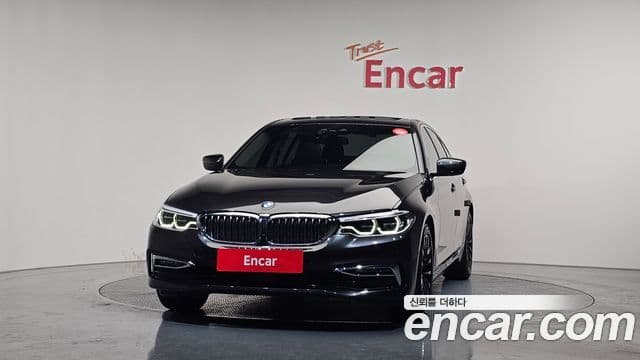 BMW 5 Series 2020 — фото 3 из 20
