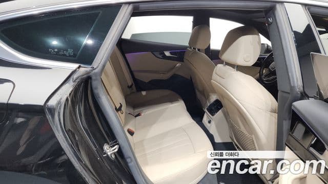 Audi A5 2021 — ფოტო 12/20