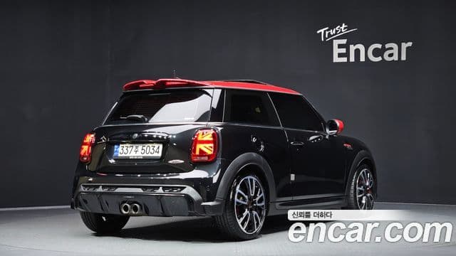 Mini Cooper S 2023 — ფოტო 2/20