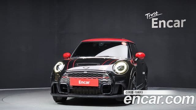 Mini Cooper S 2023 — ფოტო 3/20