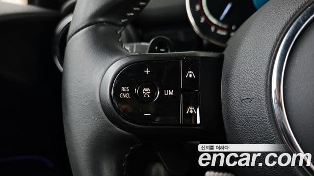 Mini Cooper S 2023 — ფოტო 19/20