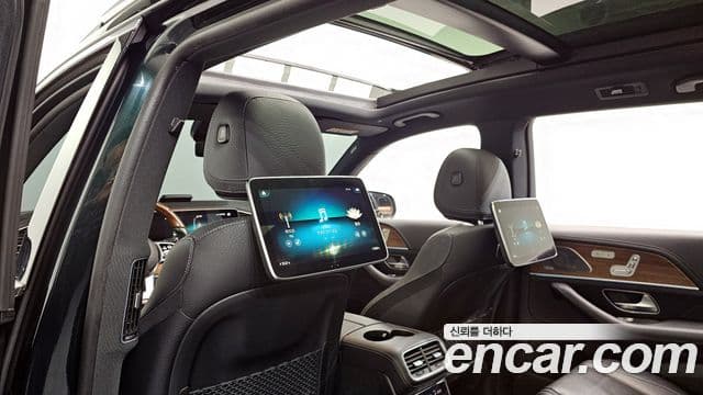 Mercedes-Benz GLS-Class 2021 — Şəkil 10/20